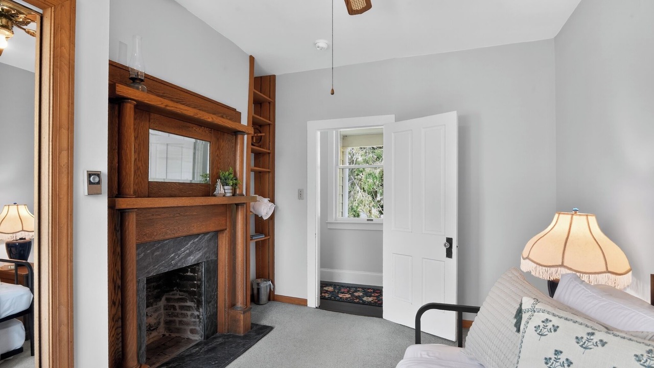 Photo of Livingroom in Cambridge