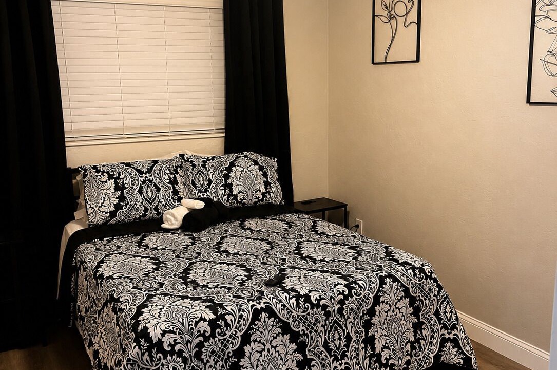 Photo of Bedroom in Miami Gardens