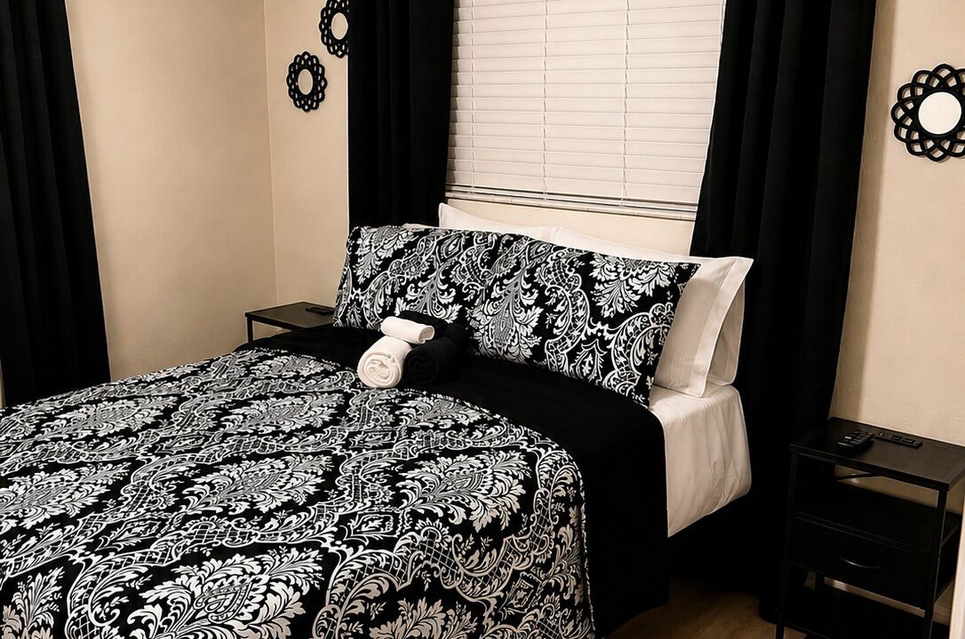 Photo of Bedroom in Miami Gardens