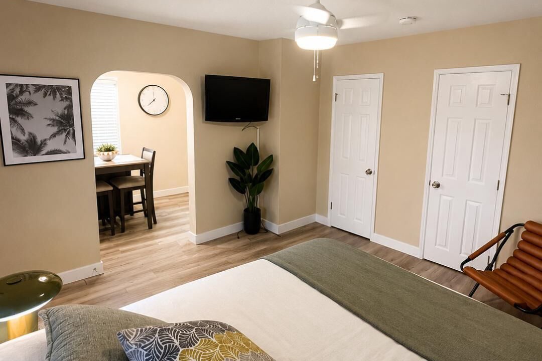 Photo of Bedroom in Inglewood