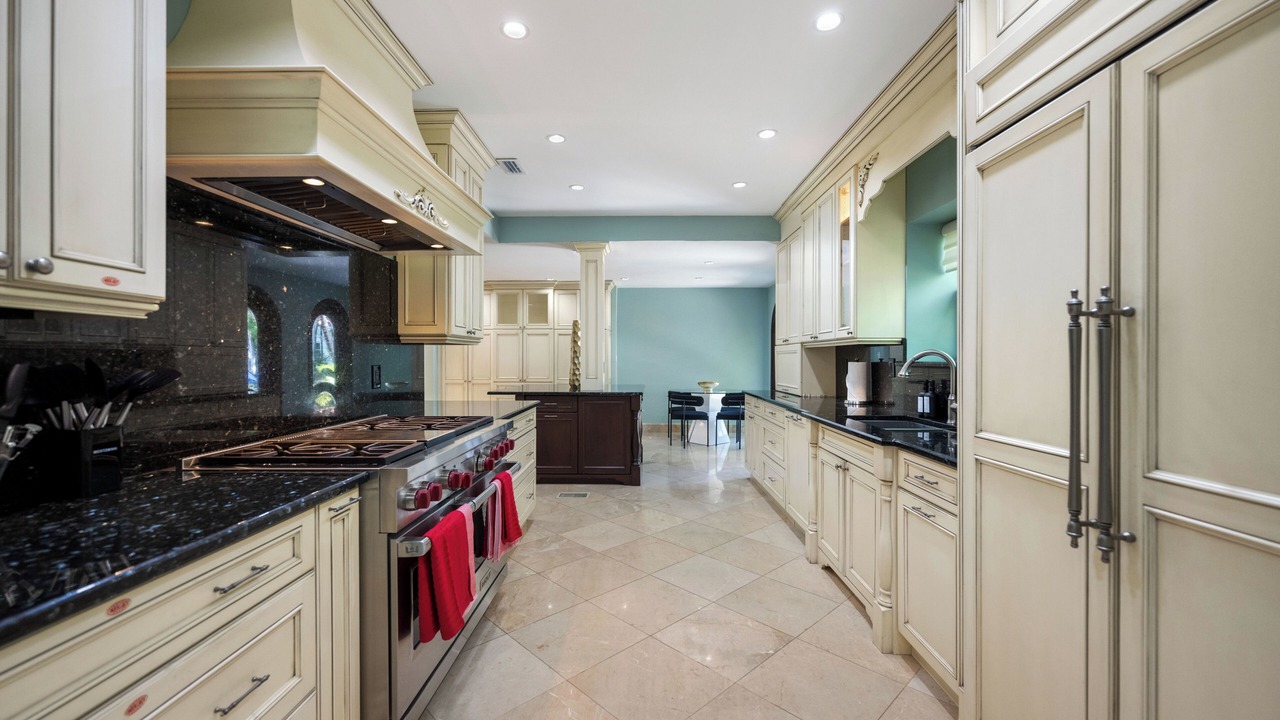 Photo of Kitchen in North Bay Village