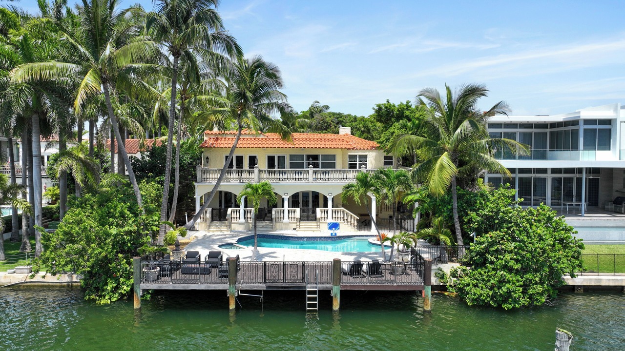 Photo of Outdoor in North Bay Village