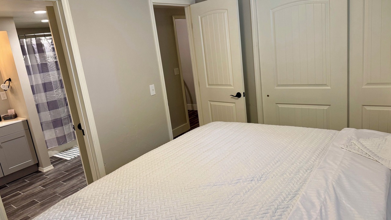 Photo of Bedroom in Finley Point