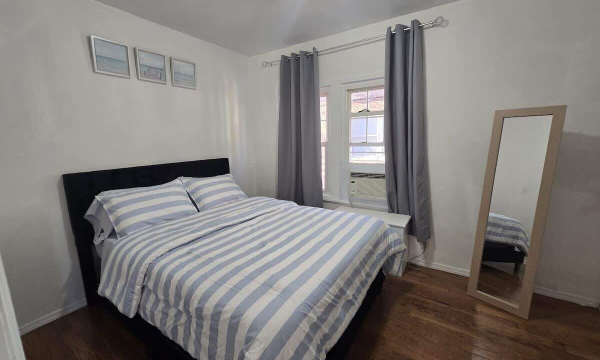Photo of Bedroom in Kearny