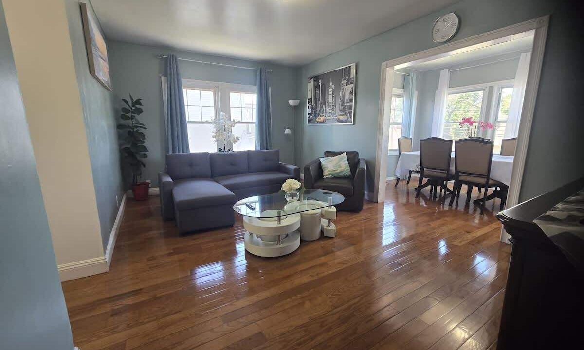 Photo of Livingroom in Kearny
