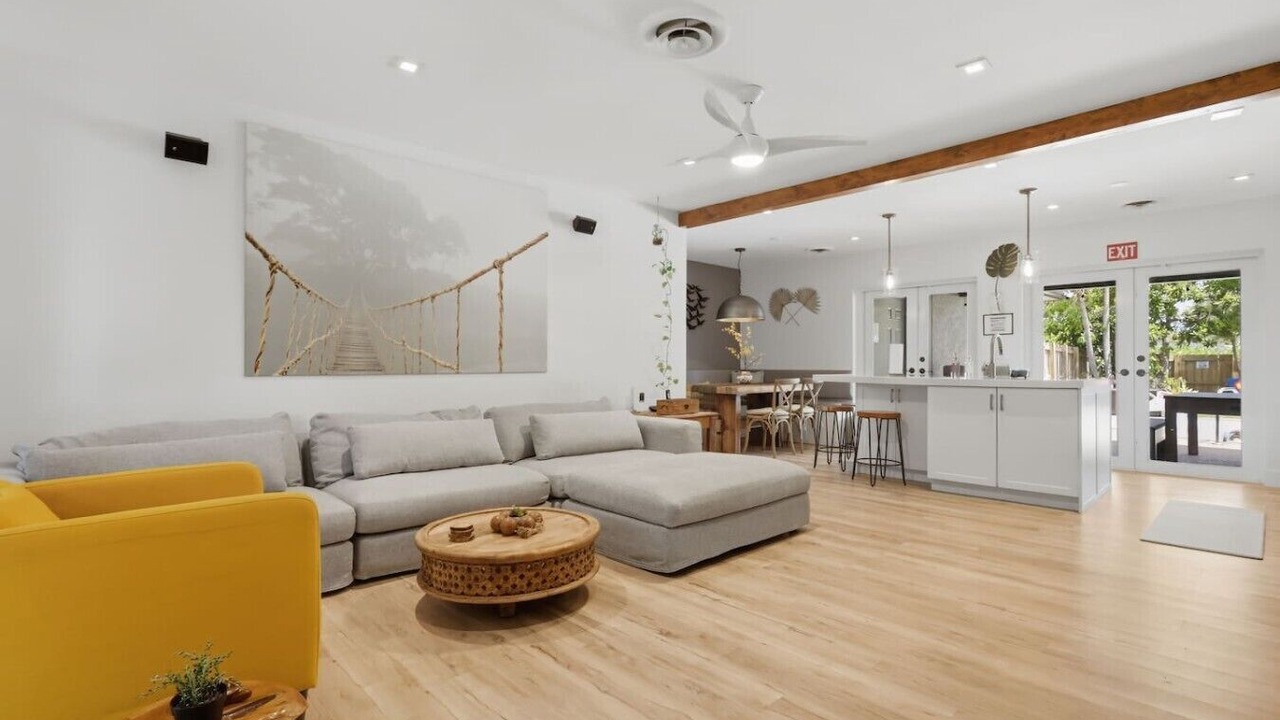 Photo of Livingroom in Hollywood Hills