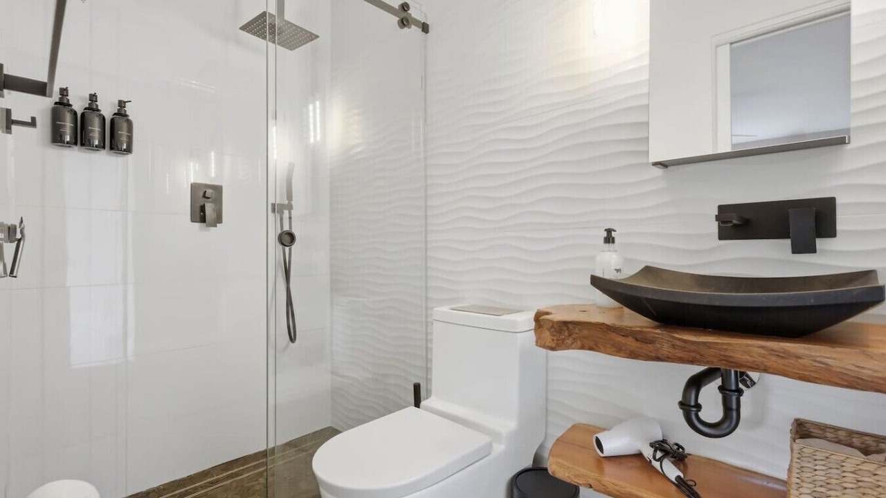 Photo of Bathroom in Hollywood Hills