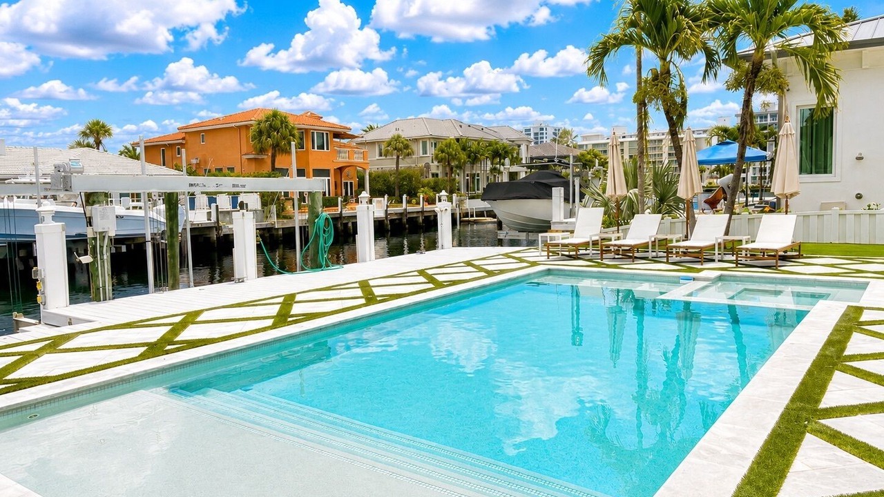 Photo of Outdoor in Boca Bay Colony