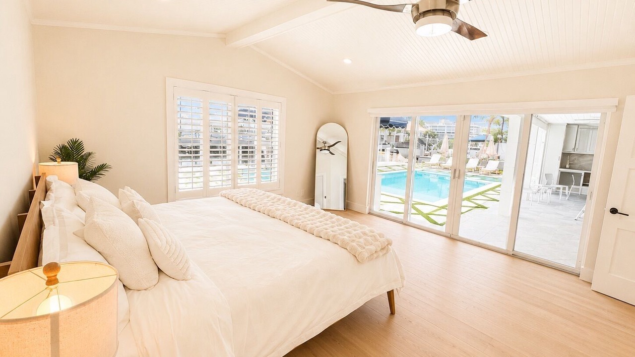 Photo of Bedroom in Boca Bay Colony