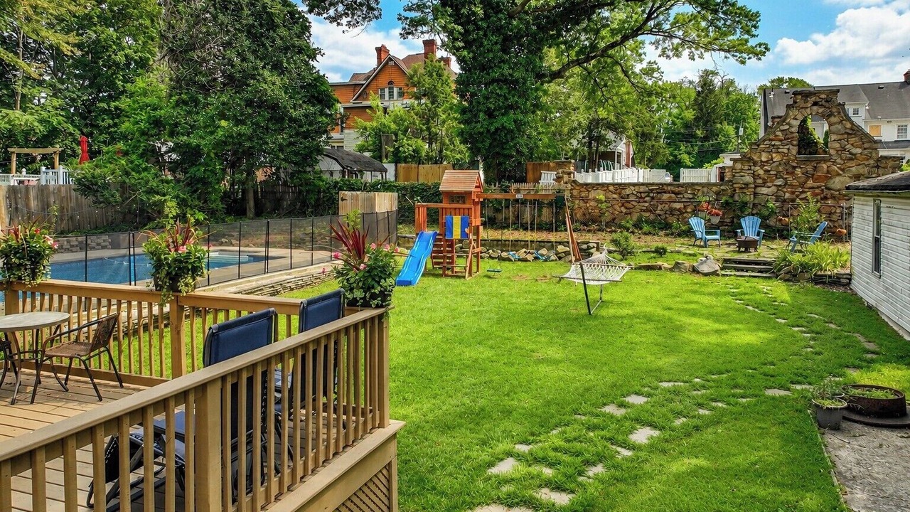 Photo of Outdoor in Roselle