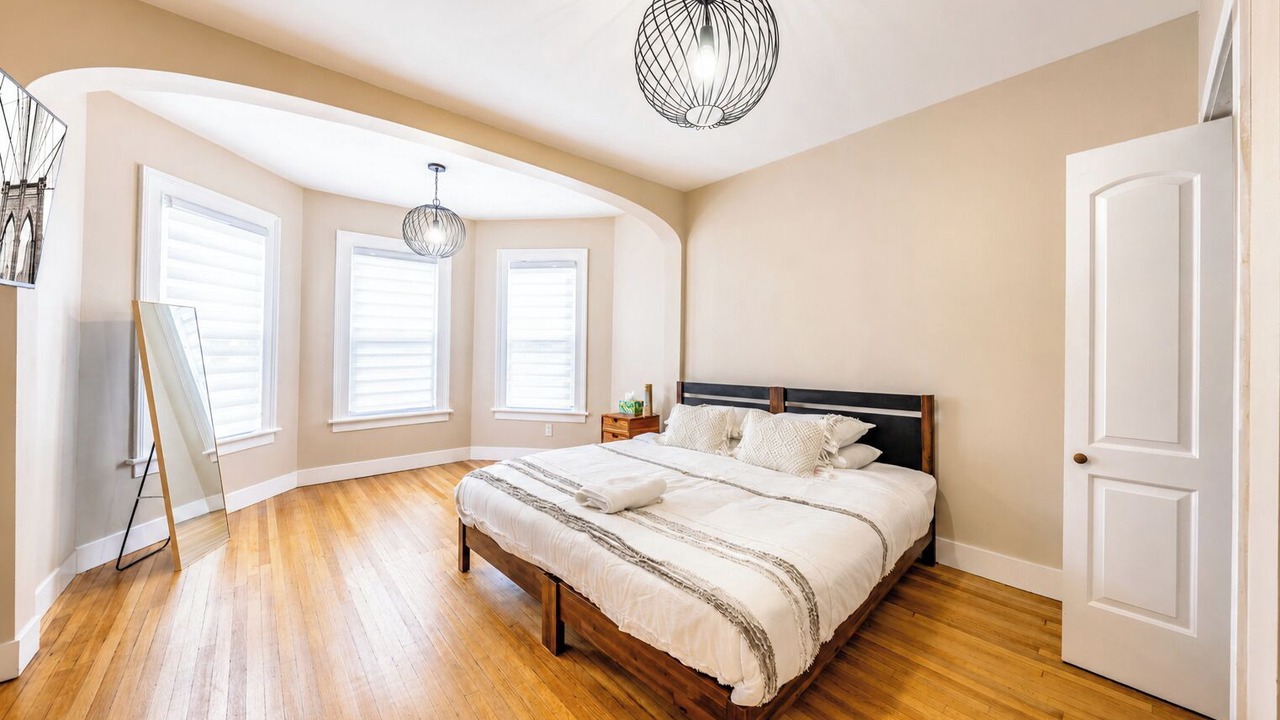 Photo of Bedroom in Roselle
