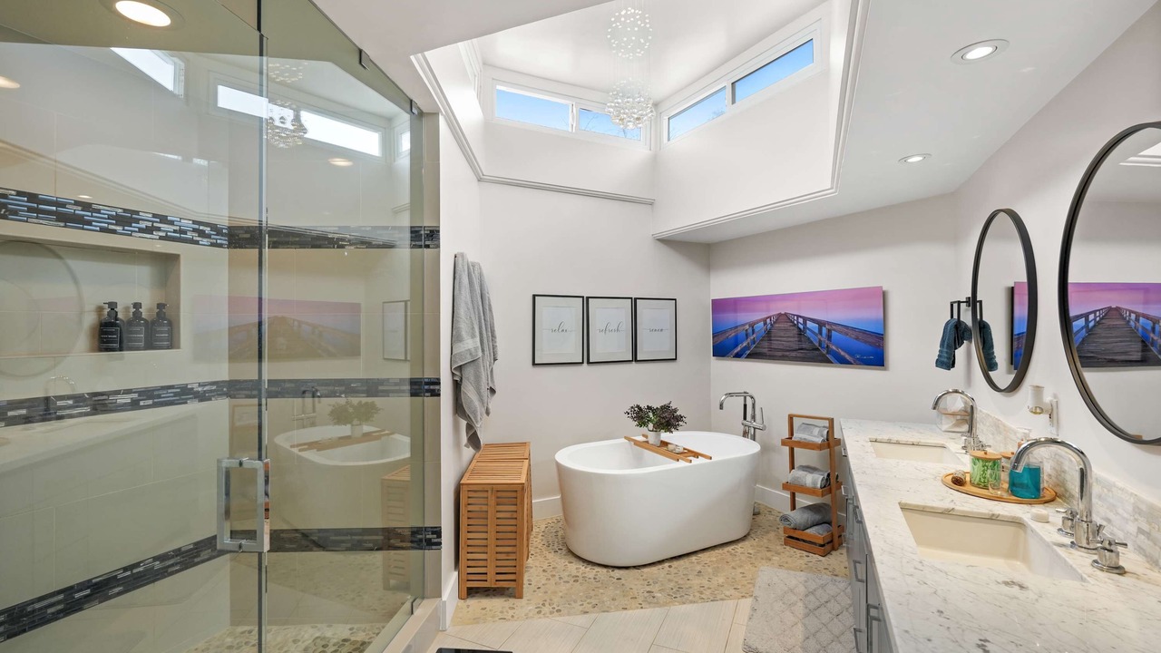 Photo of Bathroom in Brentwood