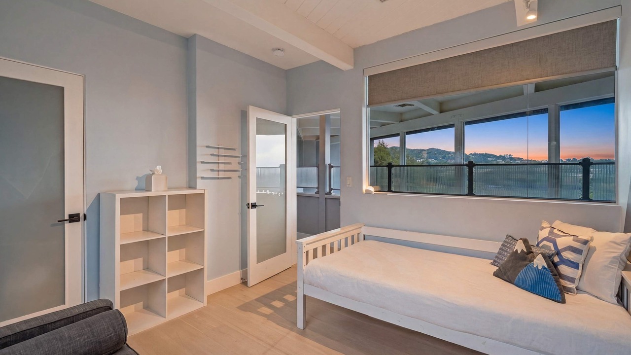 Photo of Bedroom in Brentwood