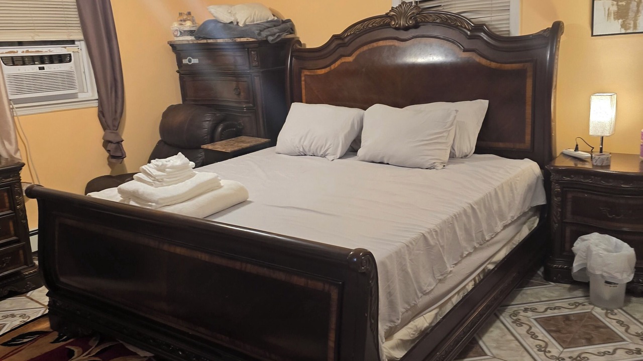 Photo of Bedroom in Williamsbridge