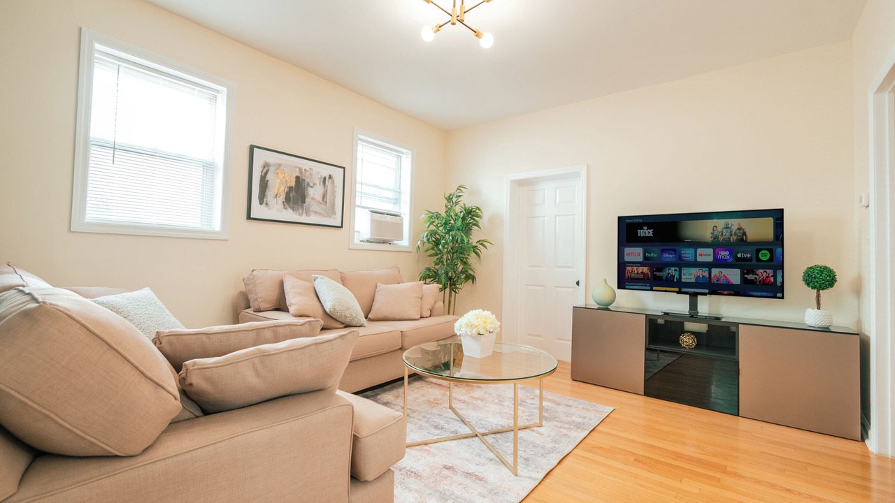 Photo of Livingroom in Belleville