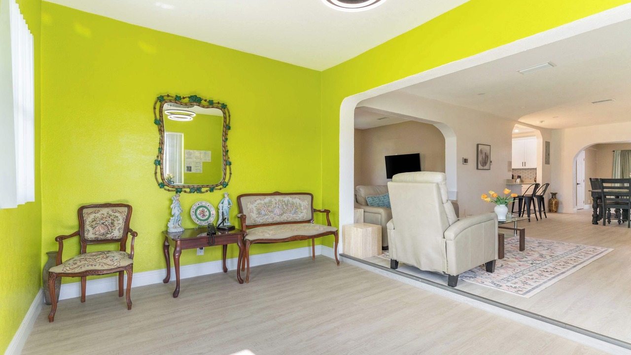Photo of Livingroom in Highland Garden