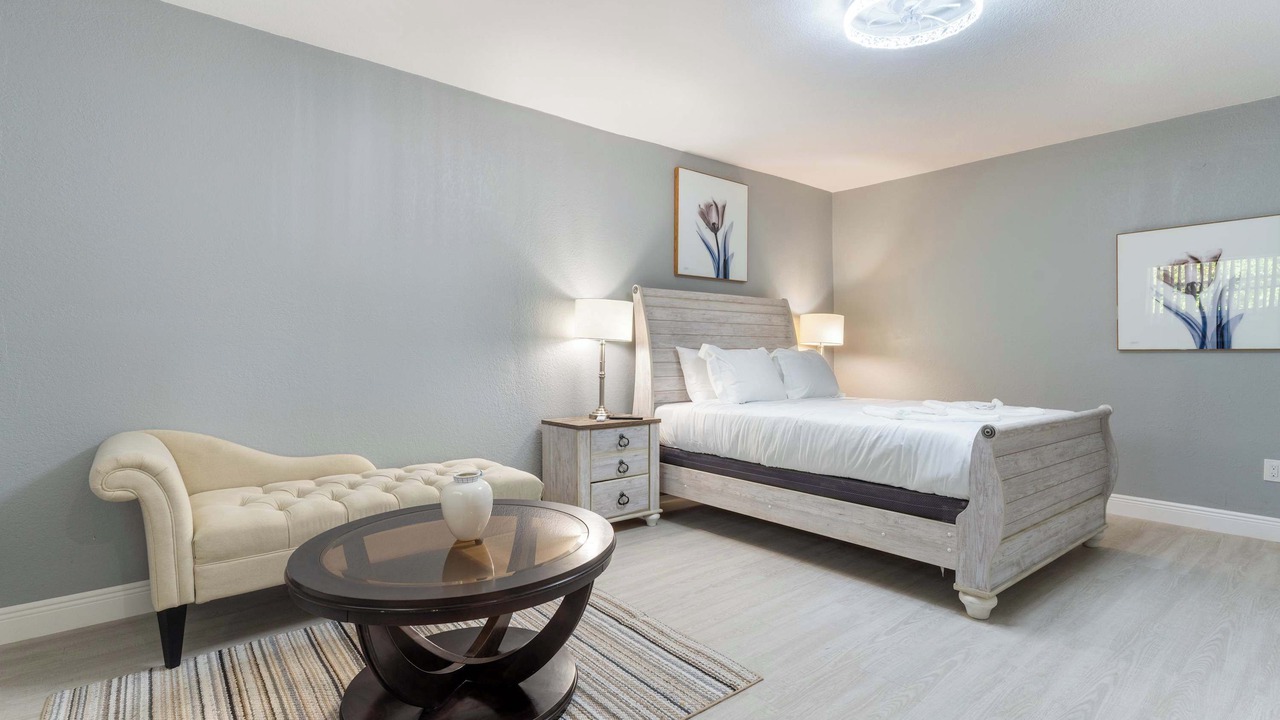 Photo of Bedroom in Highland Garden