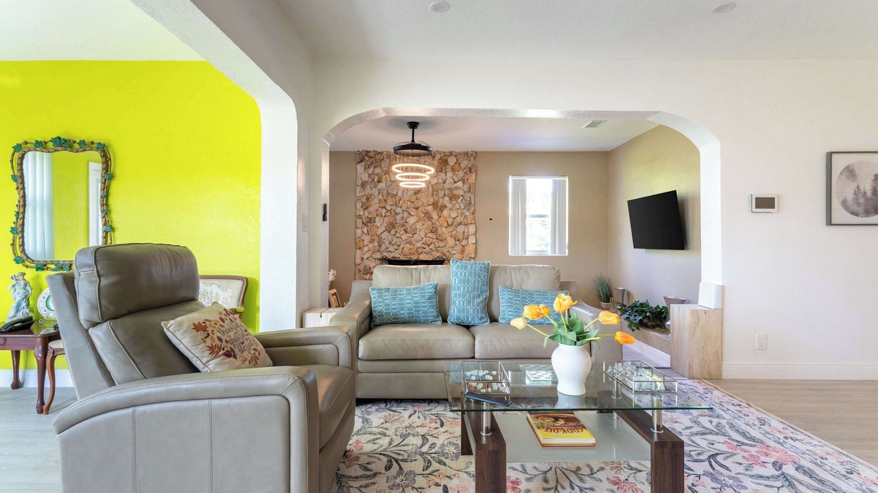 Photo of Livingroom in Highland Garden