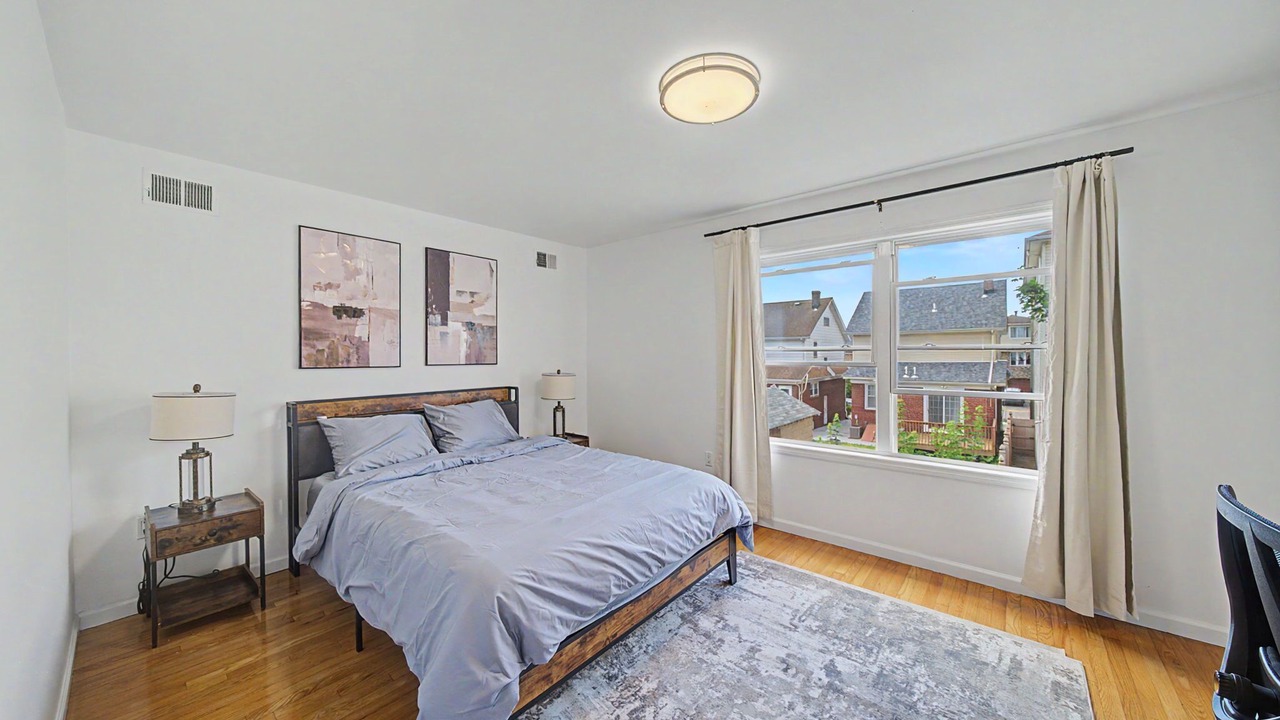 Photo of Bedroom in East Newark