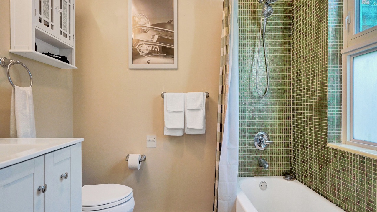 Photo of Bathroom in South Middle River