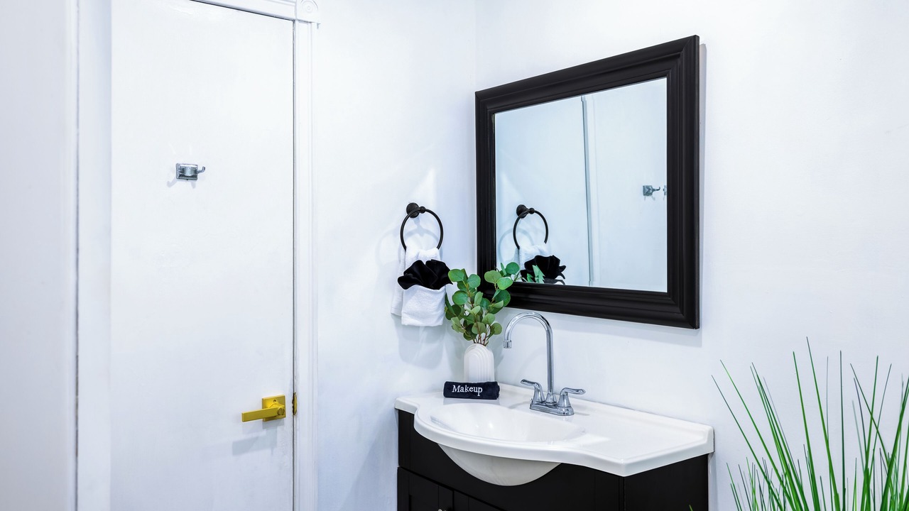 Photo of Bathroom in Pembroke Pines