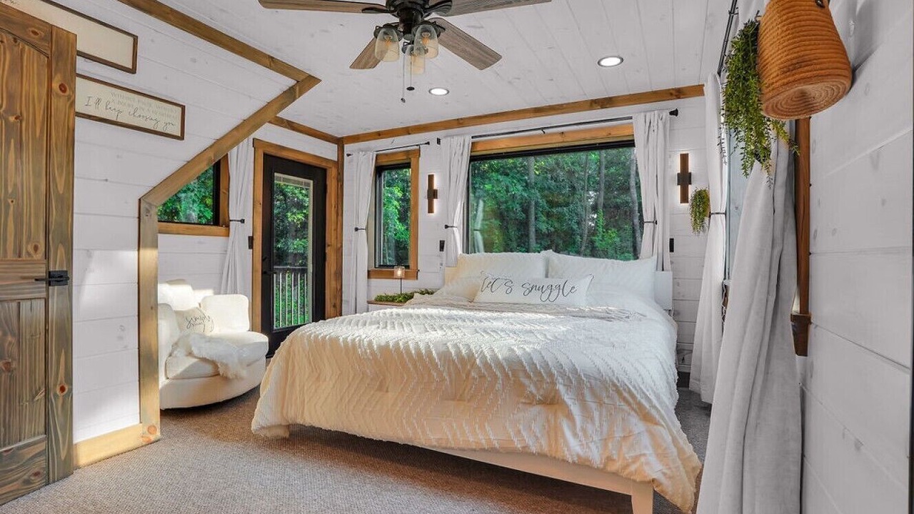 Photo of Bedroom in Loyalton