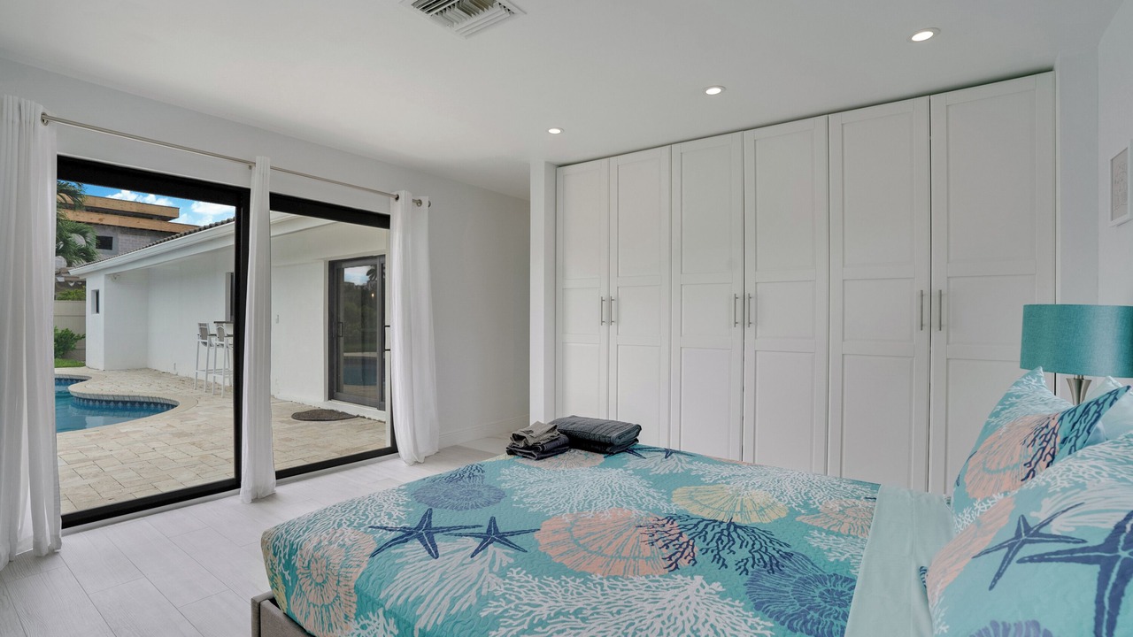 Photo of Bedroom in Harbor Village