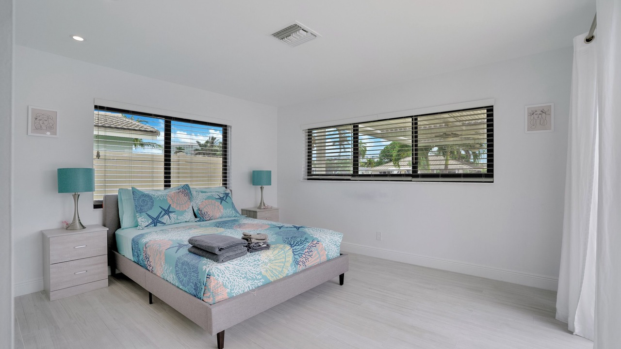 Photo of Bedroom in Harbor Village