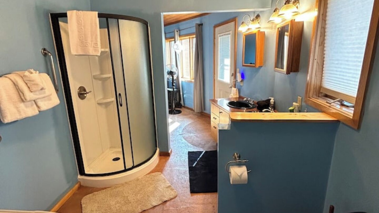 Photo of Bathroom in Browning