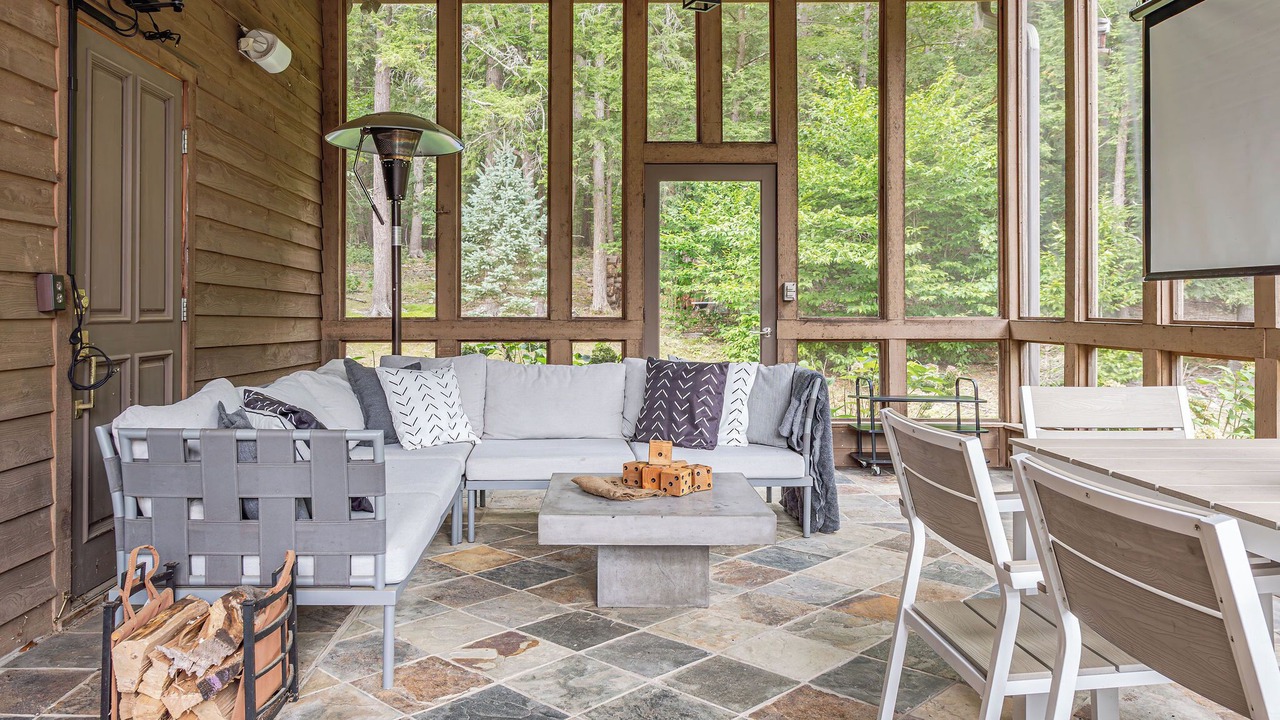 Photo of Outdoor in Acra