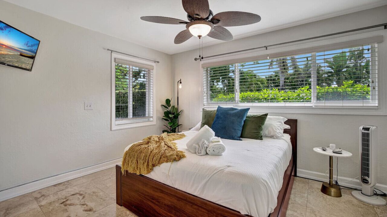 Photo of Bedroom in Lauderdale-by-the-Sea