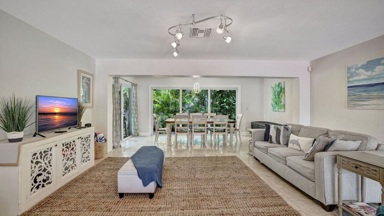 Photo of Livingroom in Lauderdale-by-the-Sea