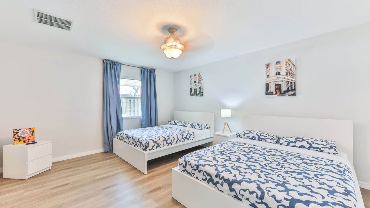 Photo of Bedroom in River Oaks