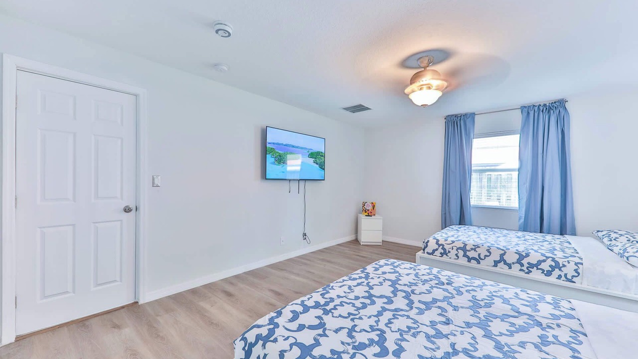 Photo of Bedroom in River Oaks