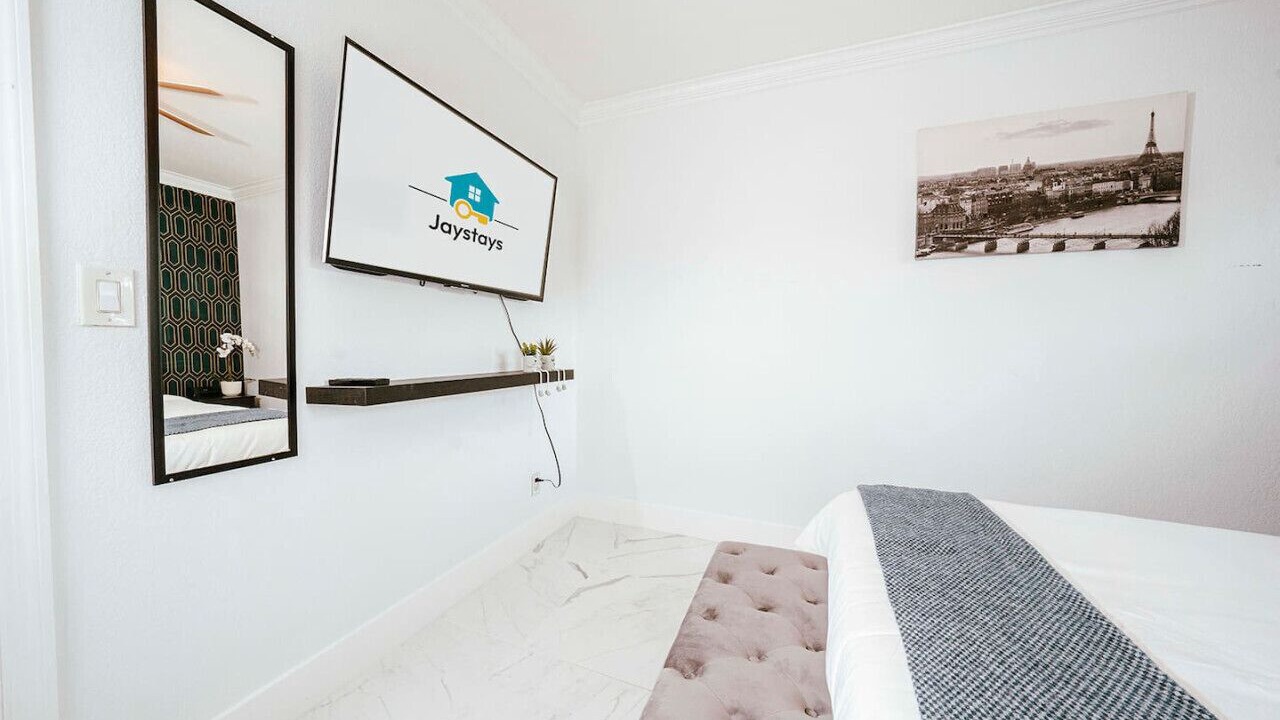 Photo of Bedroom in West Hollywood