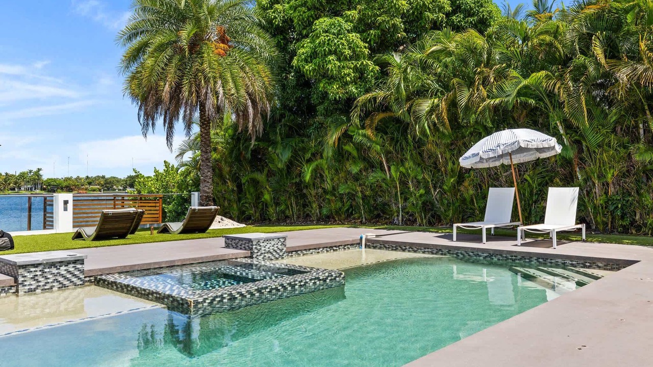 Photo of Outdoor in North Miami Beach