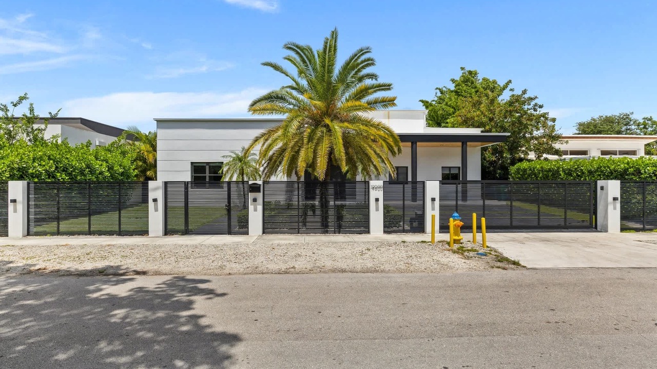 Photo of Outdoor in North Miami Beach