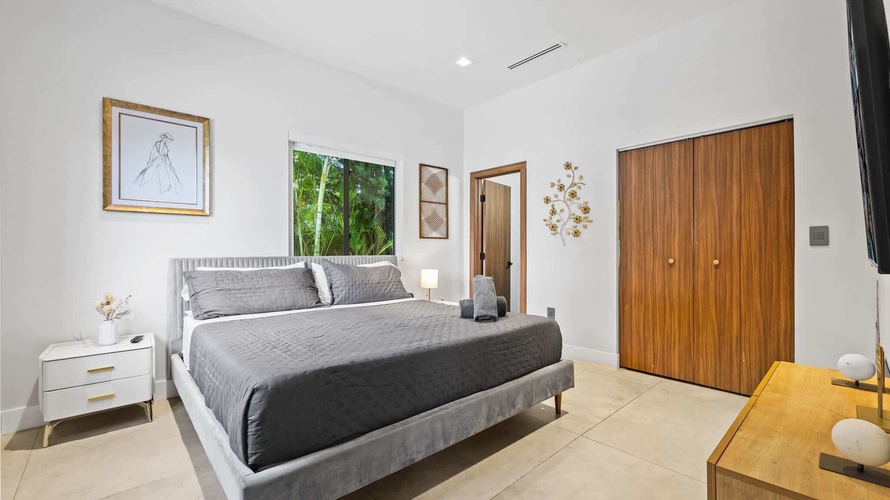 Photo of Bedroom in North Miami Beach