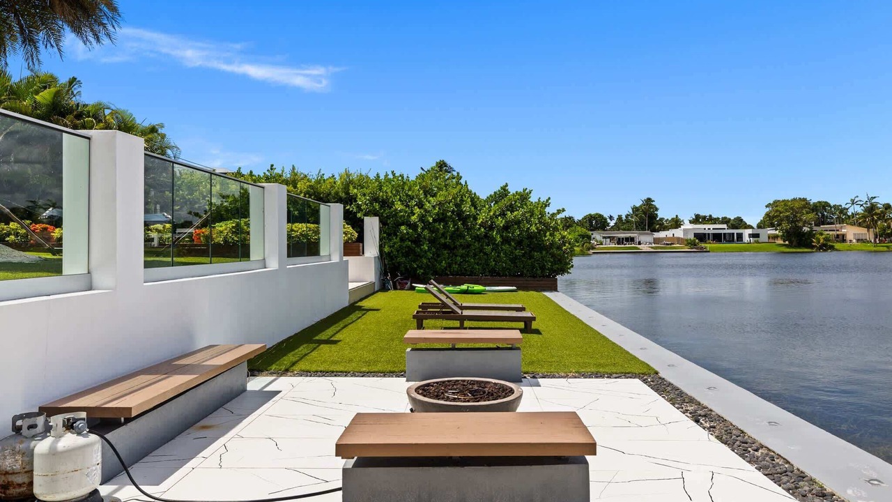 Photo of Outdoor in North Miami Beach