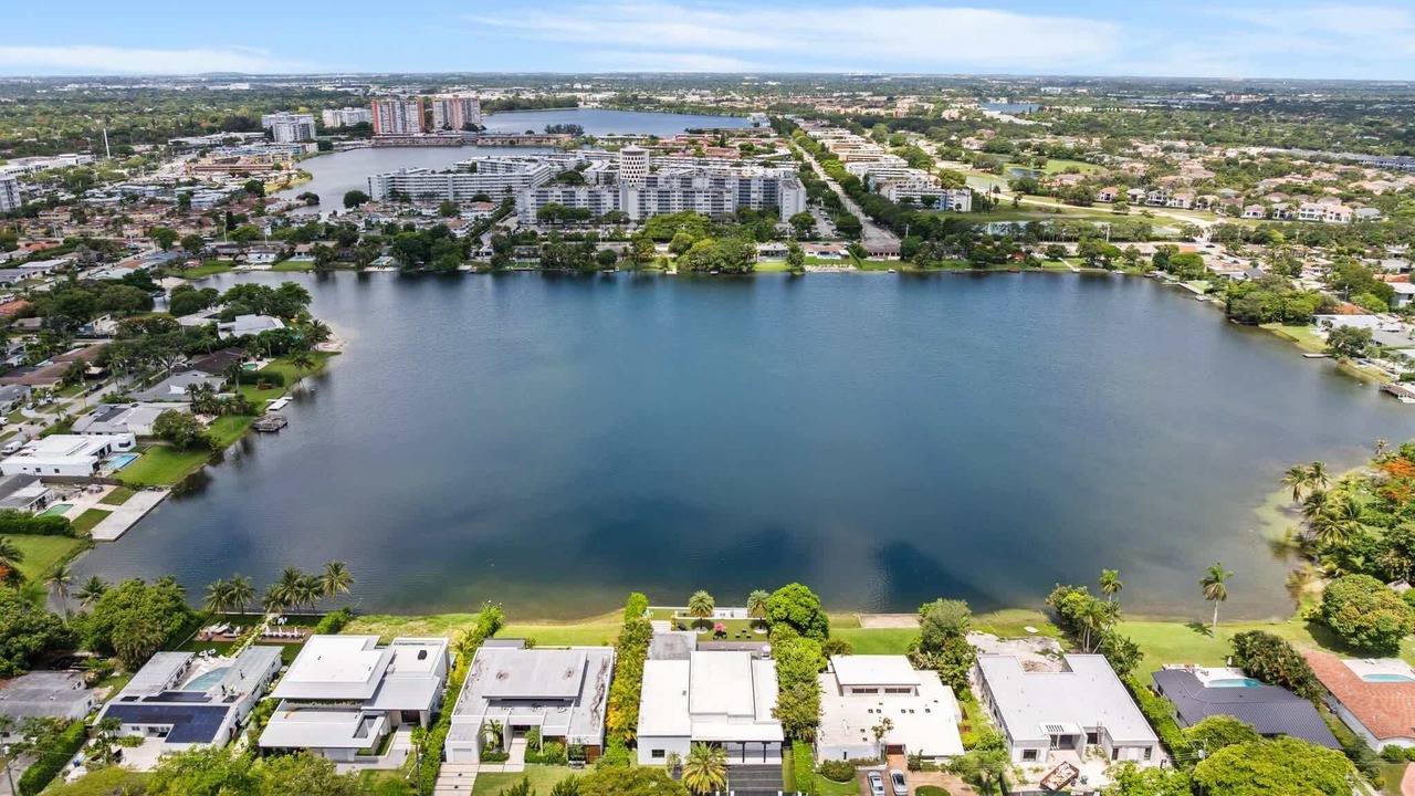 Photo of Outdoor in North Miami Beach