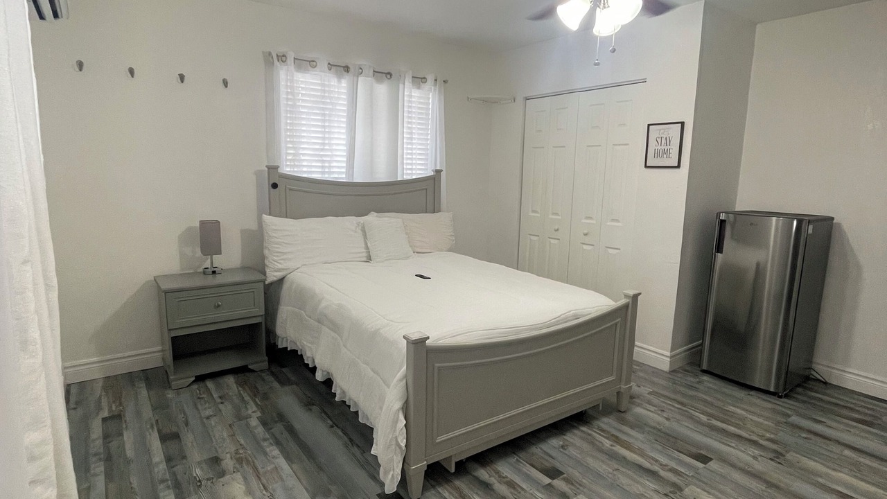Photo of Bedroom in Miami Gardens