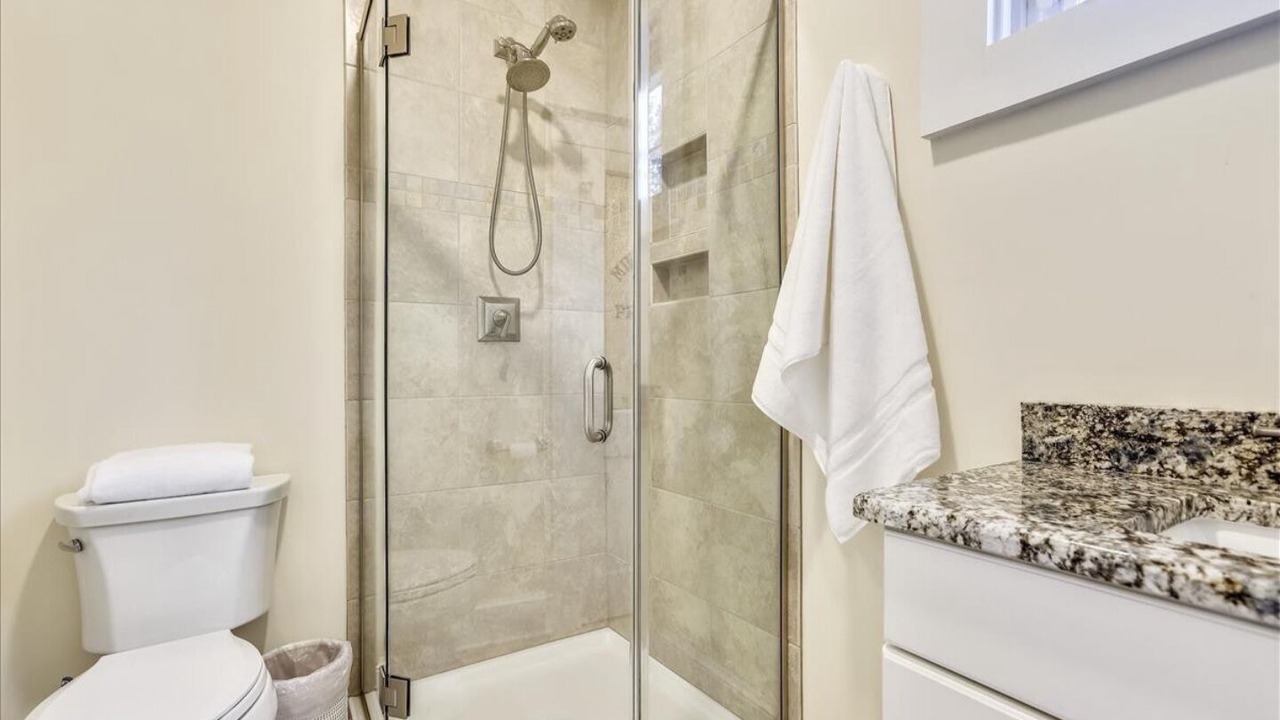 Photo of Bathroom in Secretary