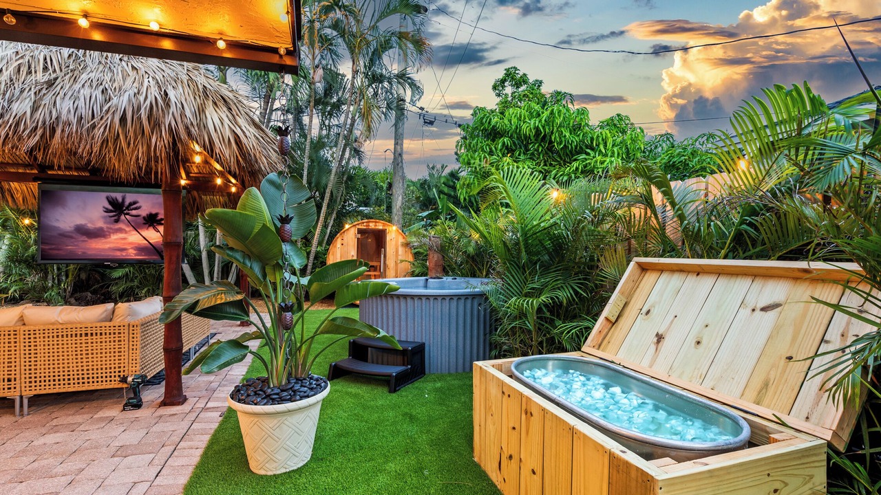 Photo of Outdoor in Tropic Palms