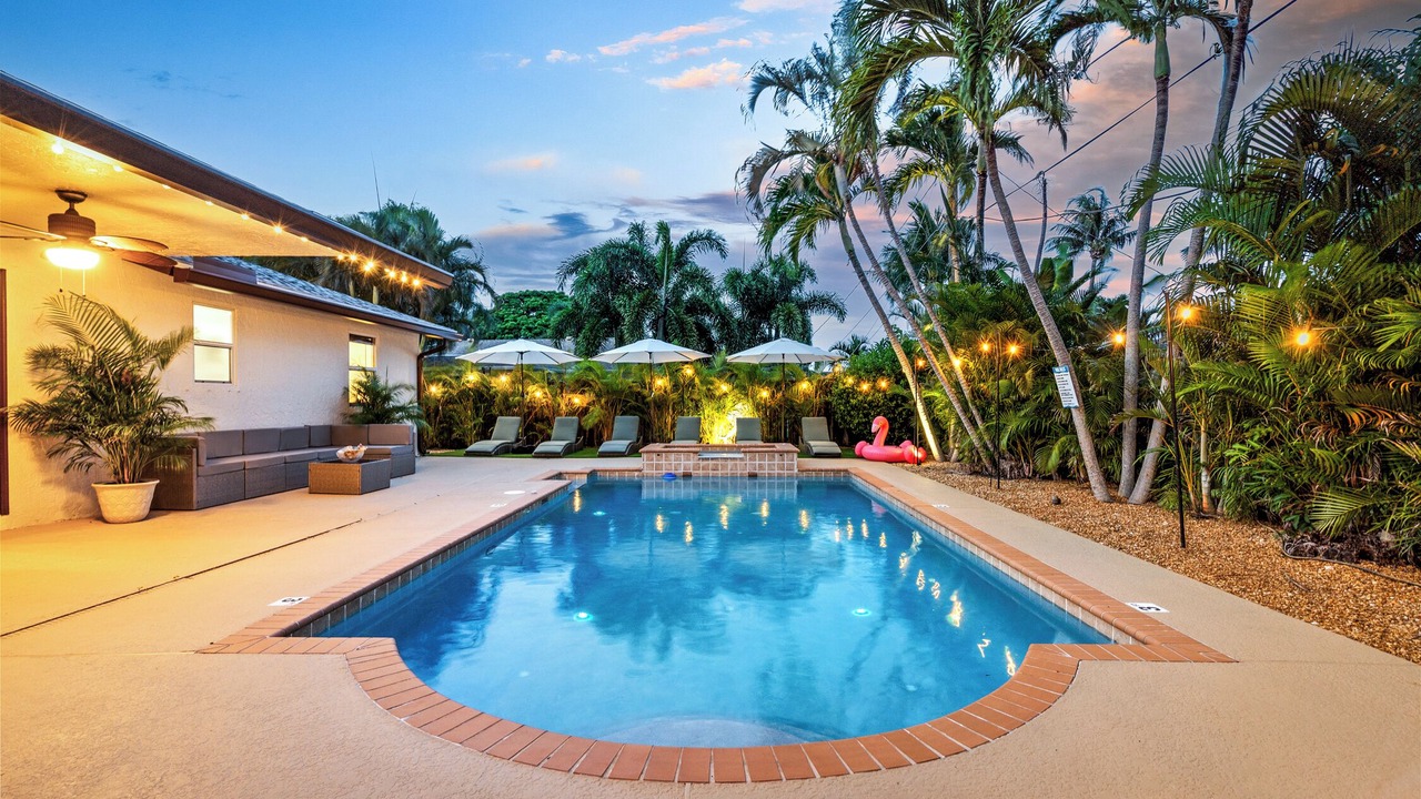 Photo of Outdoor in Tropic Palms