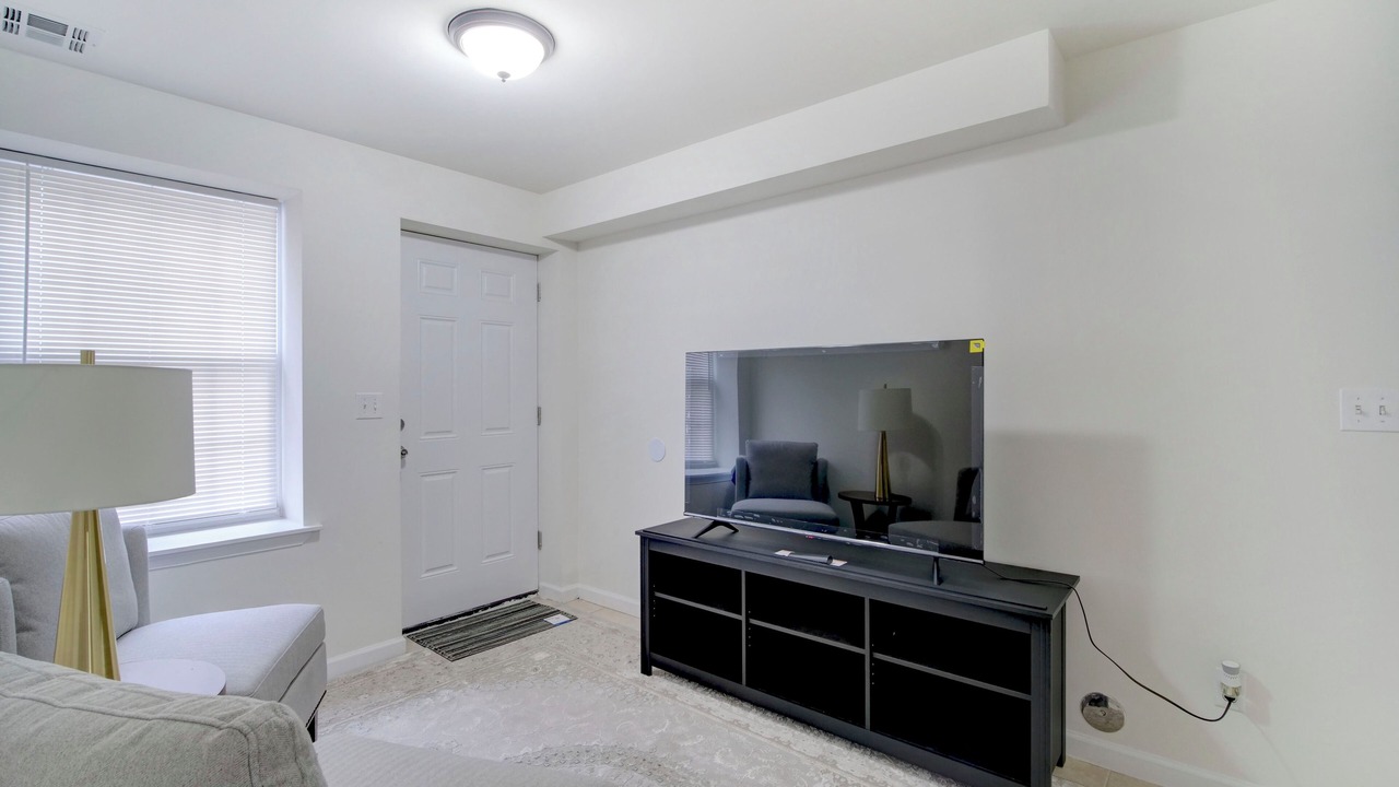 Photo of Livingroom in Newark