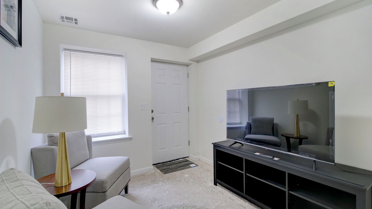 Photo of Livingroom in Newark
