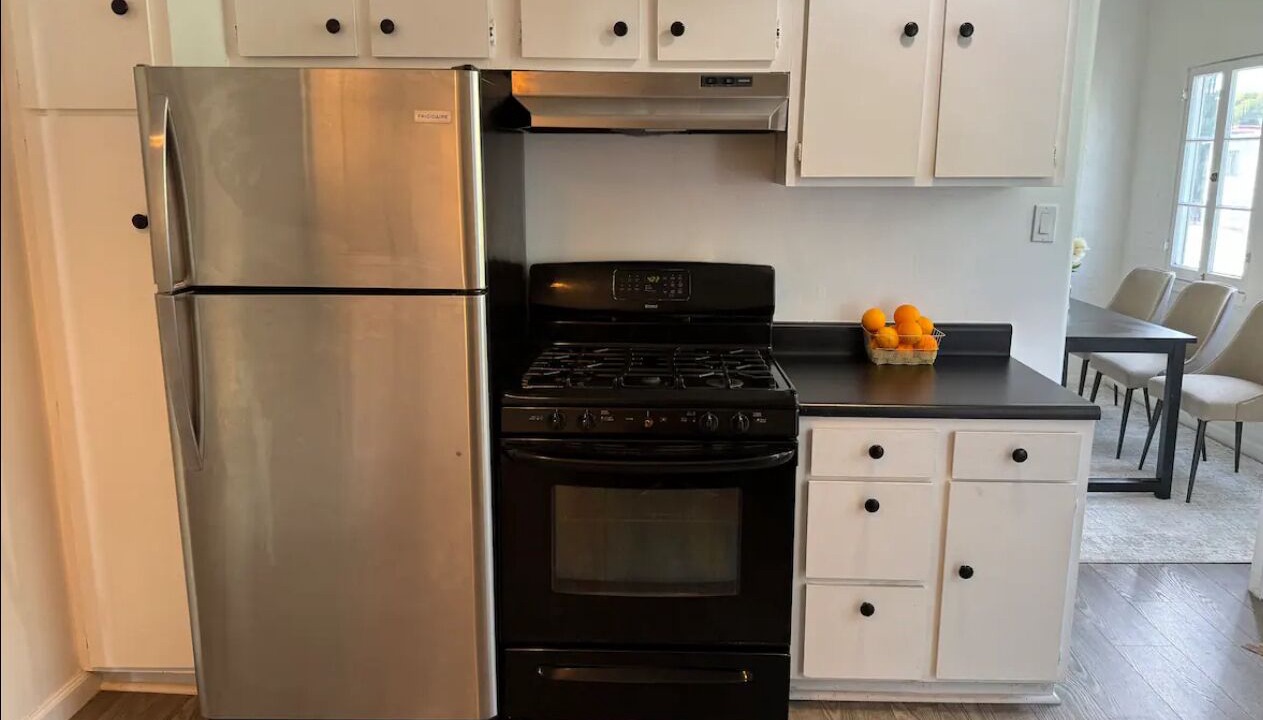 Photo of Kitchen in Pico - Robertson