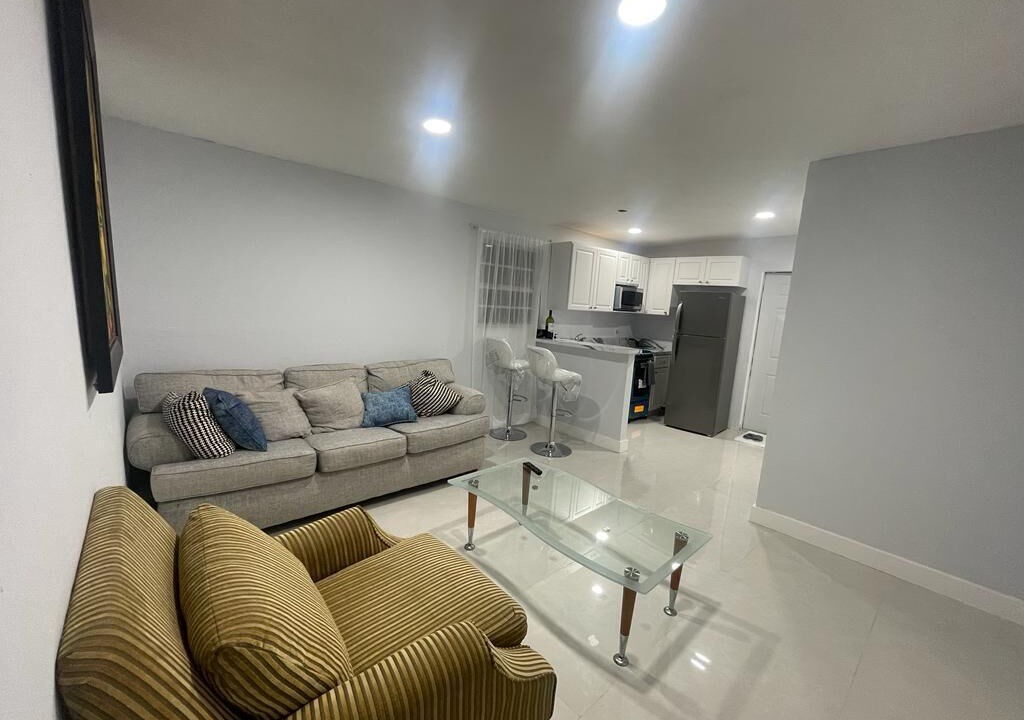 Photo of Livingroom in North Miami
