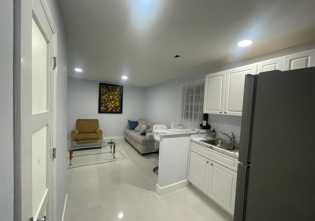 Photo of Livingroom in North Miami