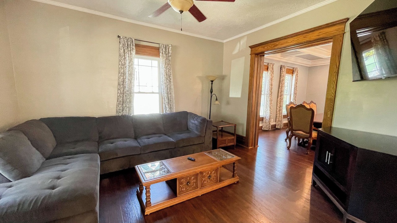 Photo of Livingroom in Millersburg